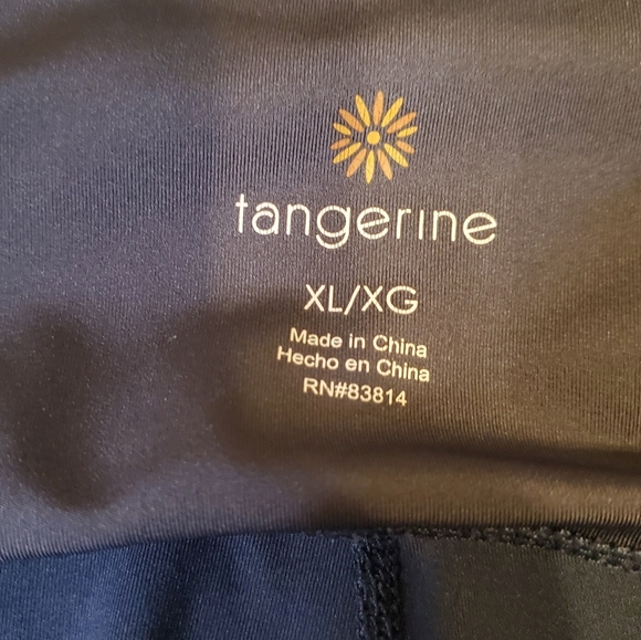 TANGERINE | Women's navy-blue capri athletic-wear leggings. - Picture 7 of 9